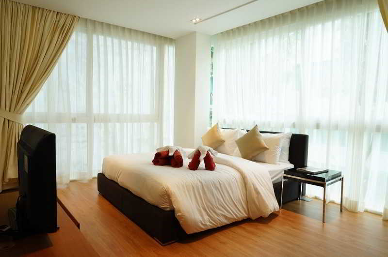 The Privilege Residence Patong Exteriör bild